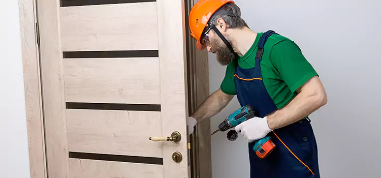 Replace Internal Door Handle with Lock Highland